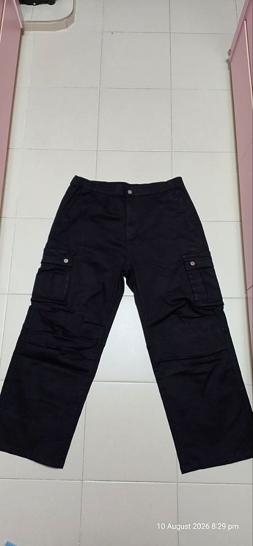 Customer photo review of Heavy Duty Wide Leg Cargo Pants