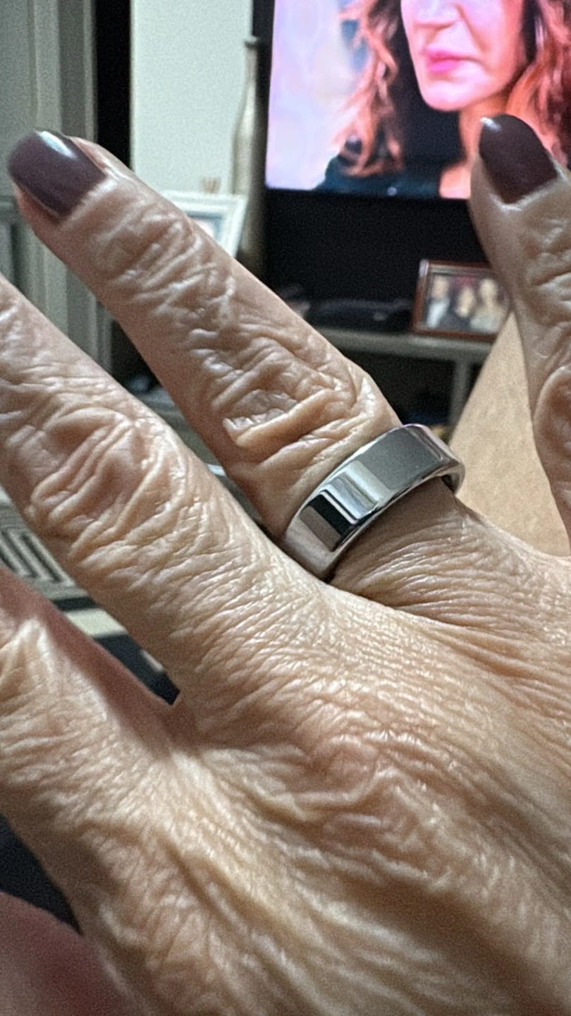 Customer photo review of Aura Ring