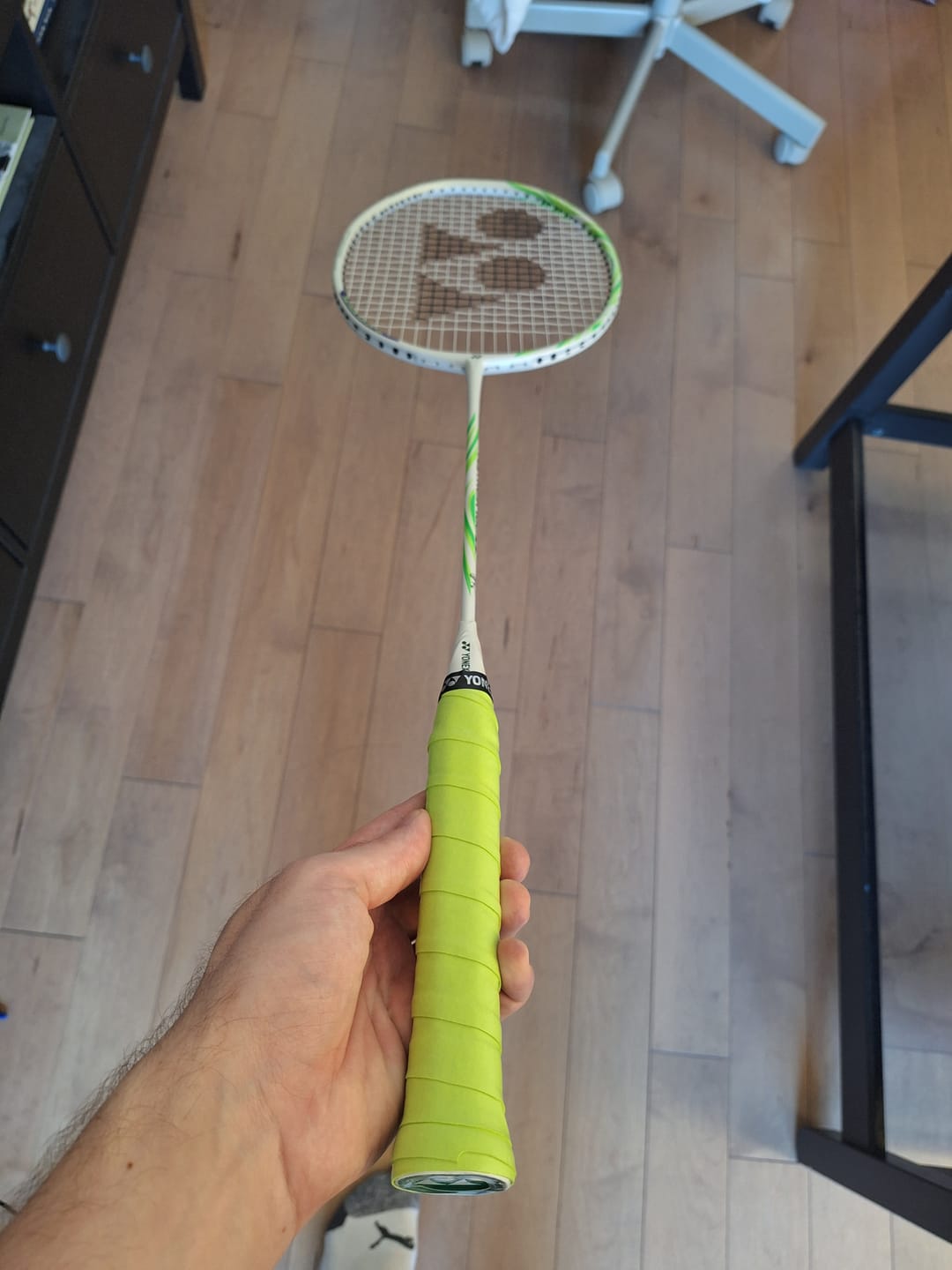 Customer photo review of Yonex x Viktor Axelsen ASTROX 100VA ZZ Unstrung Badminton Racket Limited Edition [Grayish Beige]
