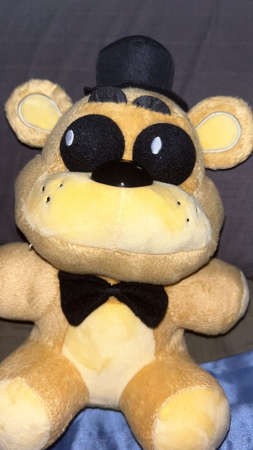 Customer photo review of Five Nights at Freddy's - Golden Freddy Plush