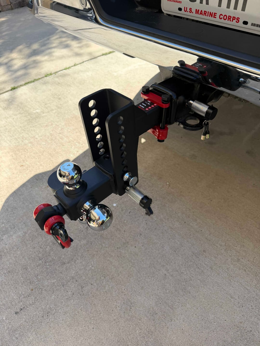 Customer photo review of TYT Adjustable Tri-Ball Hitch for 2″ Receiver – Up to 10K GTW