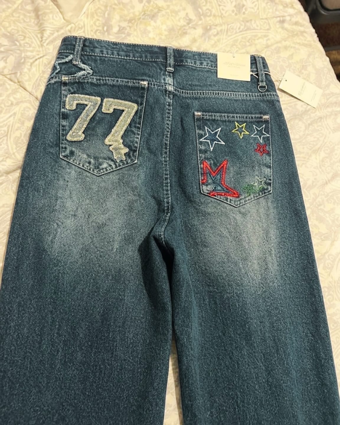 Customer photo review of STAR PATCH BAGGY JEANS