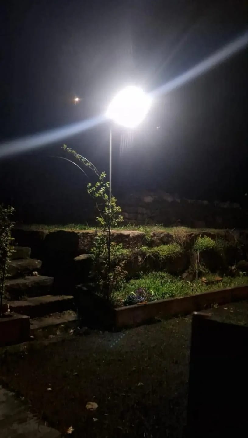 Customer photo review of Lámpara solar