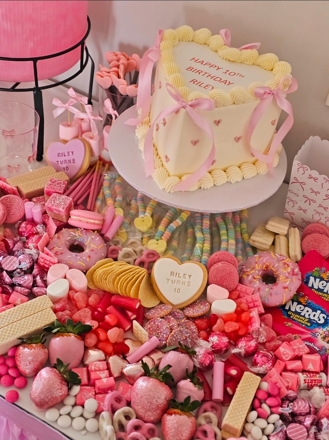 Customer photo review of CUSTOM COOKIES (shawties)