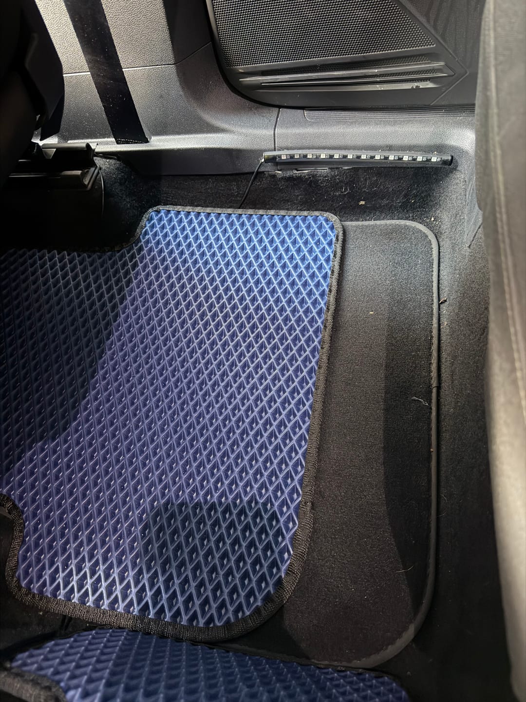 Customer photo review of Auto Fußmatten nach Maß - Komplettset