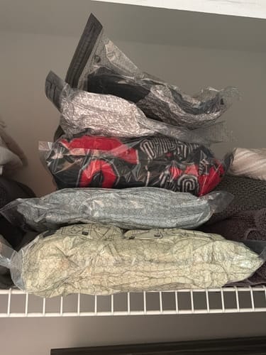 Customer photo review of MORETRA Travel Compression Kits