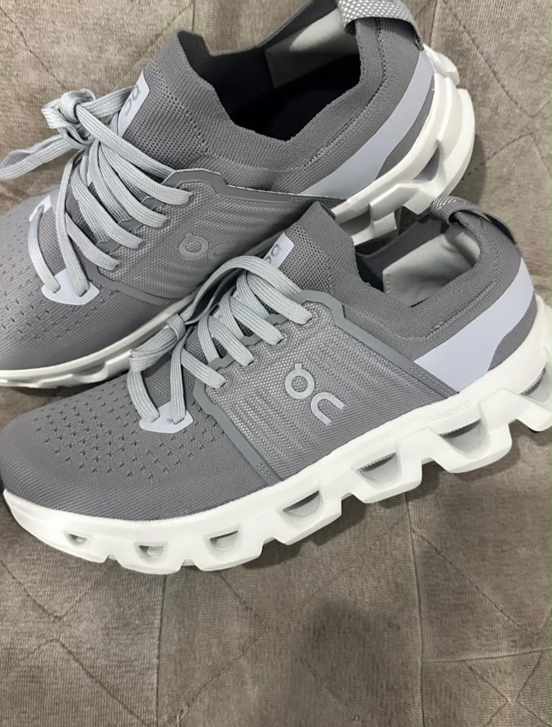 Customer photo review of CloudSwift 4 Alloy | Glacier - CSG
