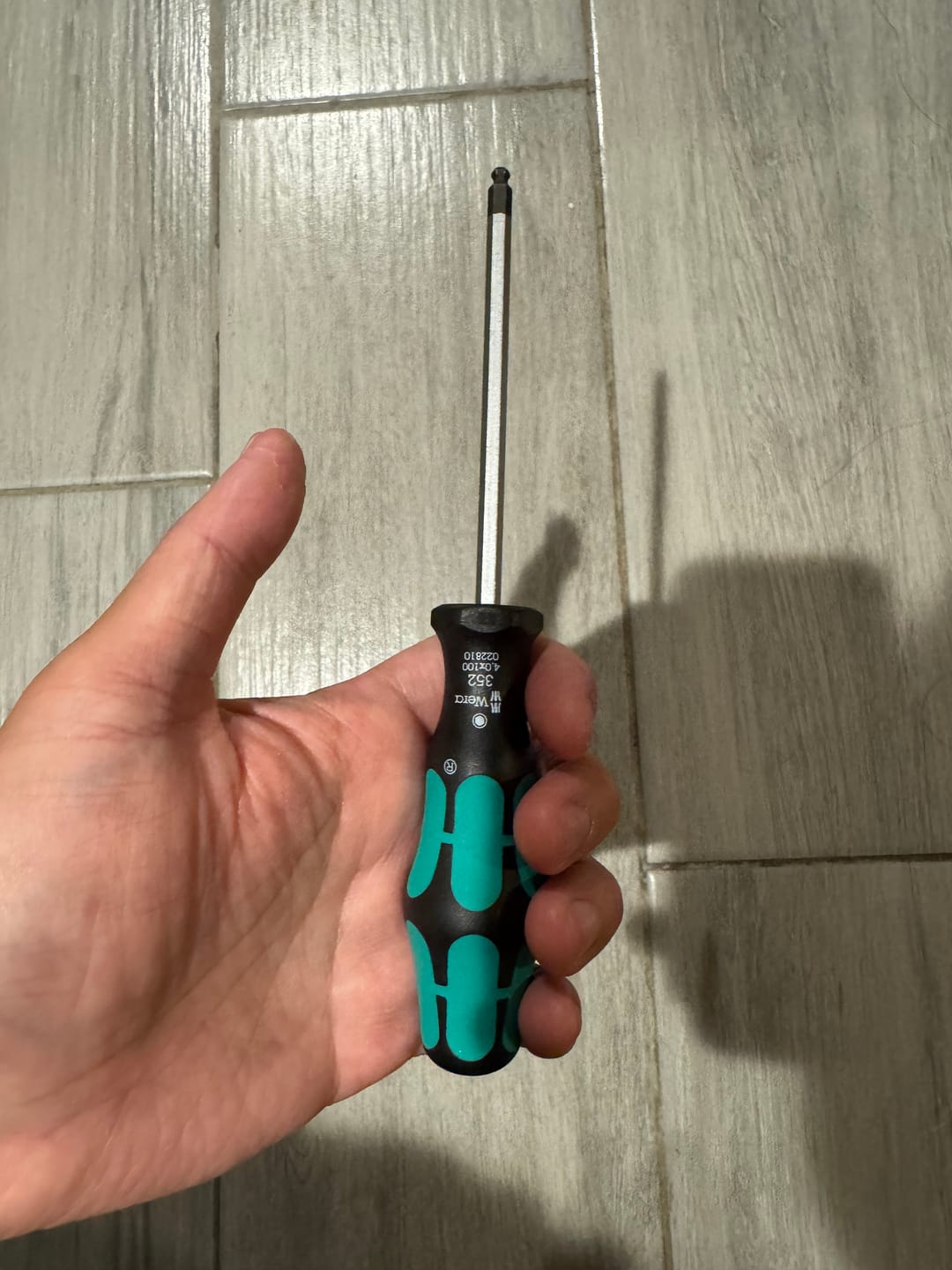 Customer photo review of Wera 352 Ball end screwdriver for hexagon socket screws, 4 x 100 mm