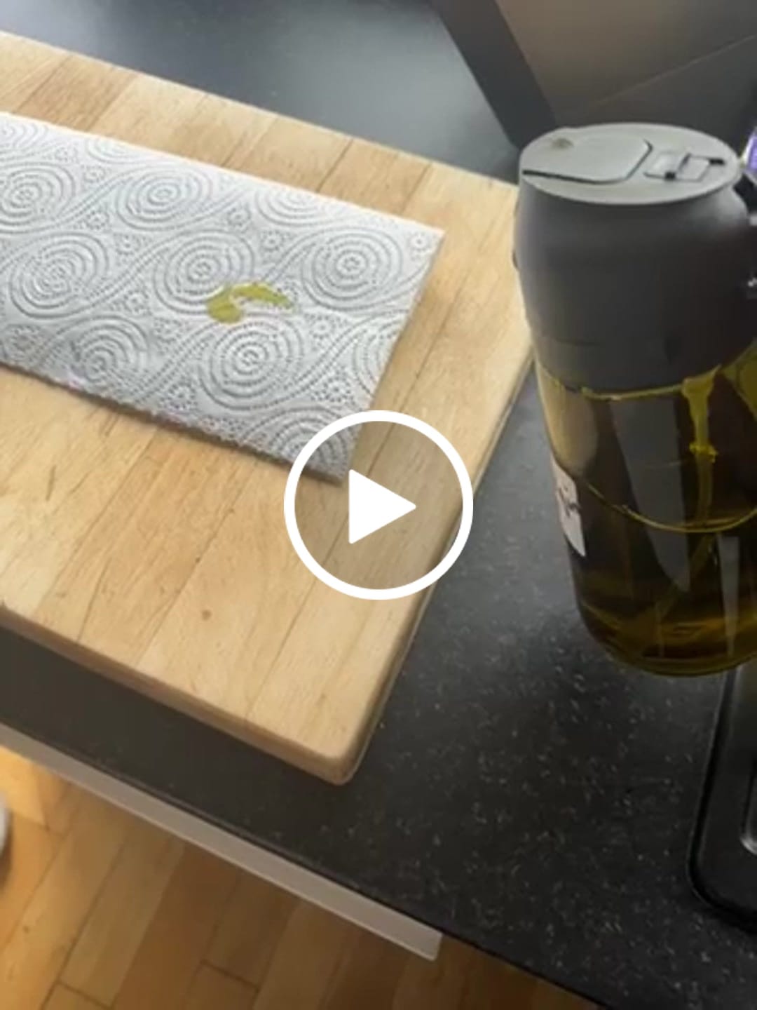 Customer video review of 2 in 1 Oil Dispenser