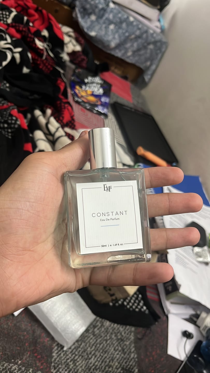 Customer photo review of Constant | Eau De Parfum