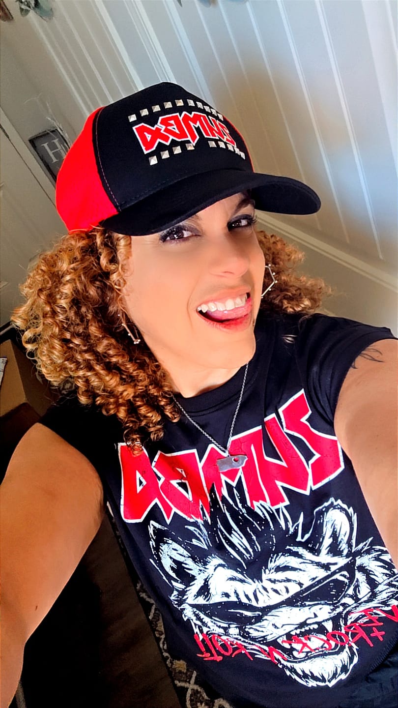 Customer photo review of Rock 'n' Roll Curved Brim Mesh Hat