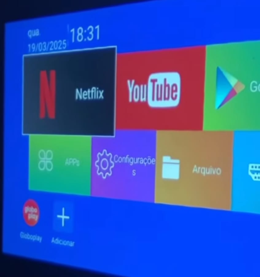 Customer photo review of HY320 Mini 4K Destekli Akıllı Taşınabilir Projeksiyon Cihazı Uzaktan kumandalı - Android 11, Dual WiFi 6, Bluetooth 5.0 Siyah Ev Sineması Ev Tipi Projektör