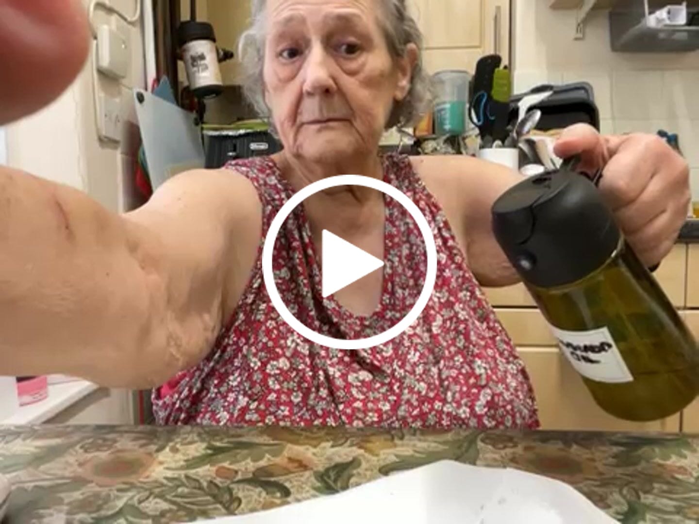 Customer video review of 2 in 1 Oil Dispenser