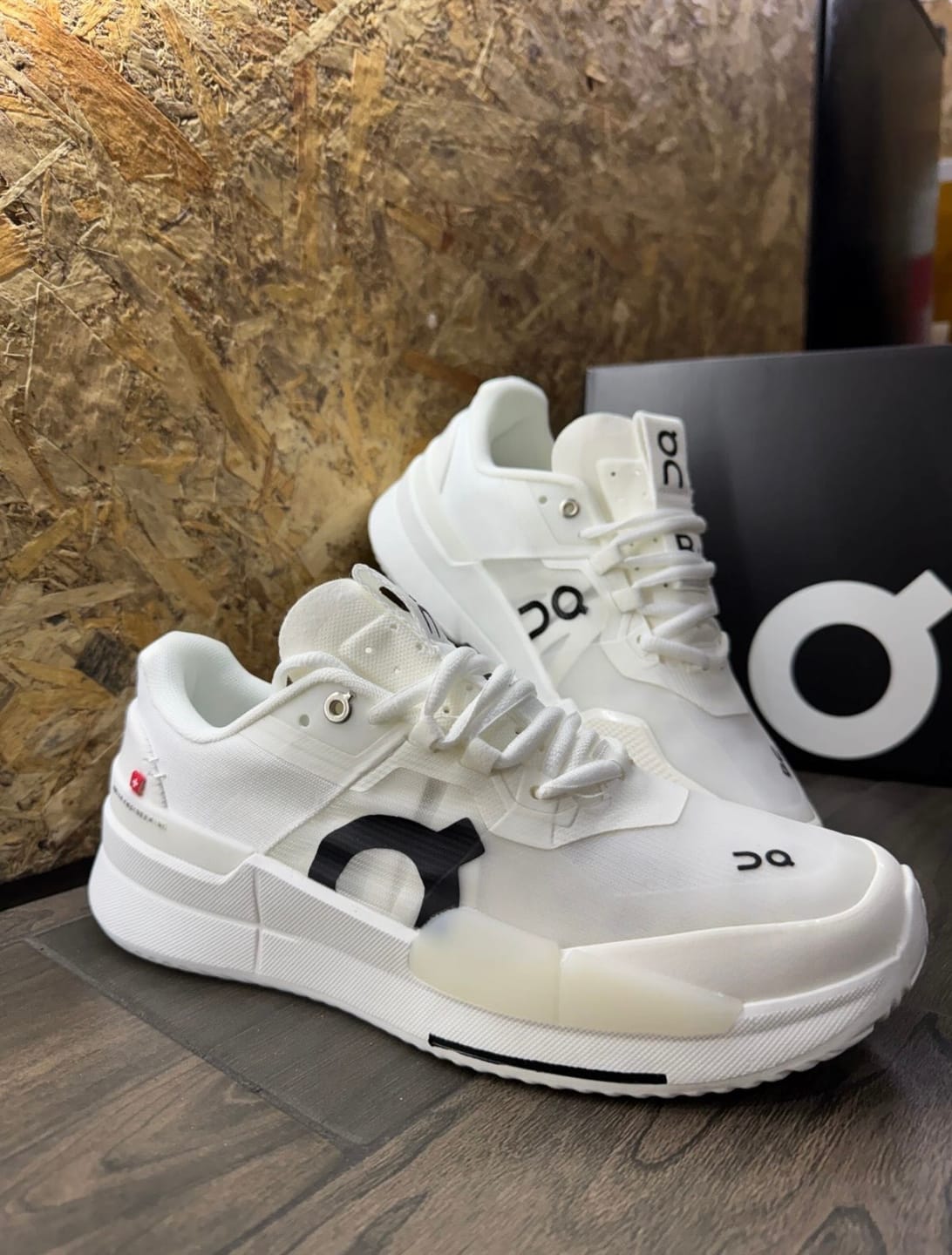 Customer photo review of Roger Pro 2 All White - RPW