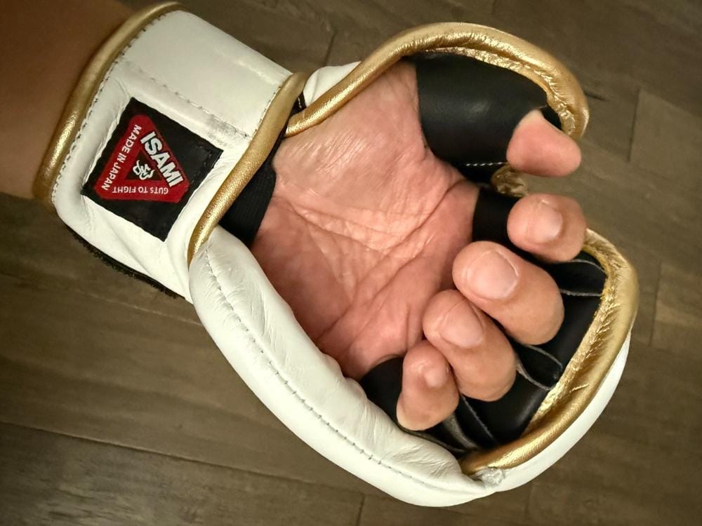 Customer photo review of Isami Pounding Gloves