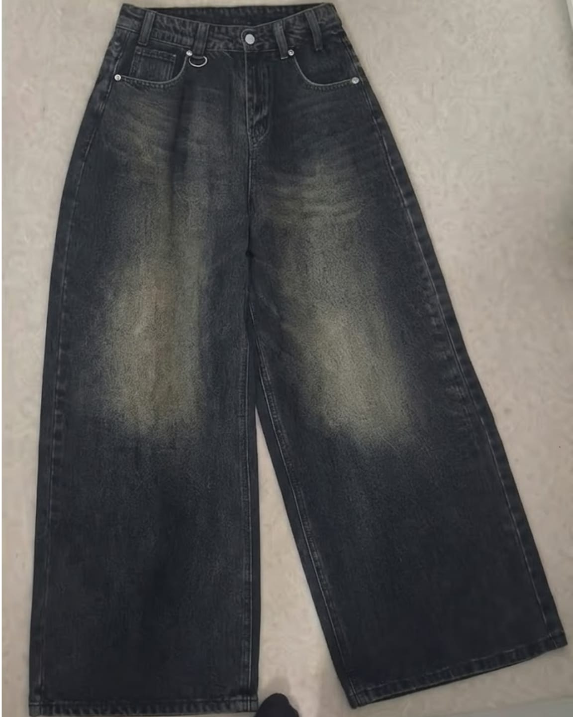 Customer photo review of VINTAGE WORN JEANS