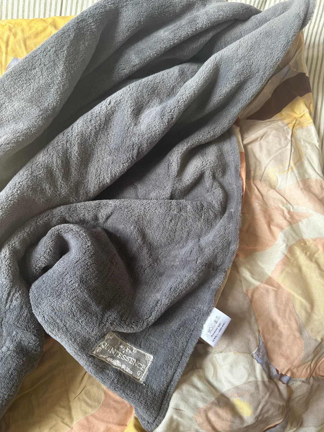 Customer photo review of Le plaid Homère voile de coton coup de pinceau/ficelle