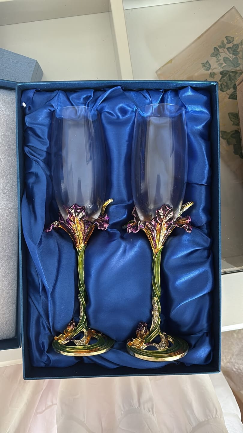Customer photo review of Rapunzel's Champagne Glass