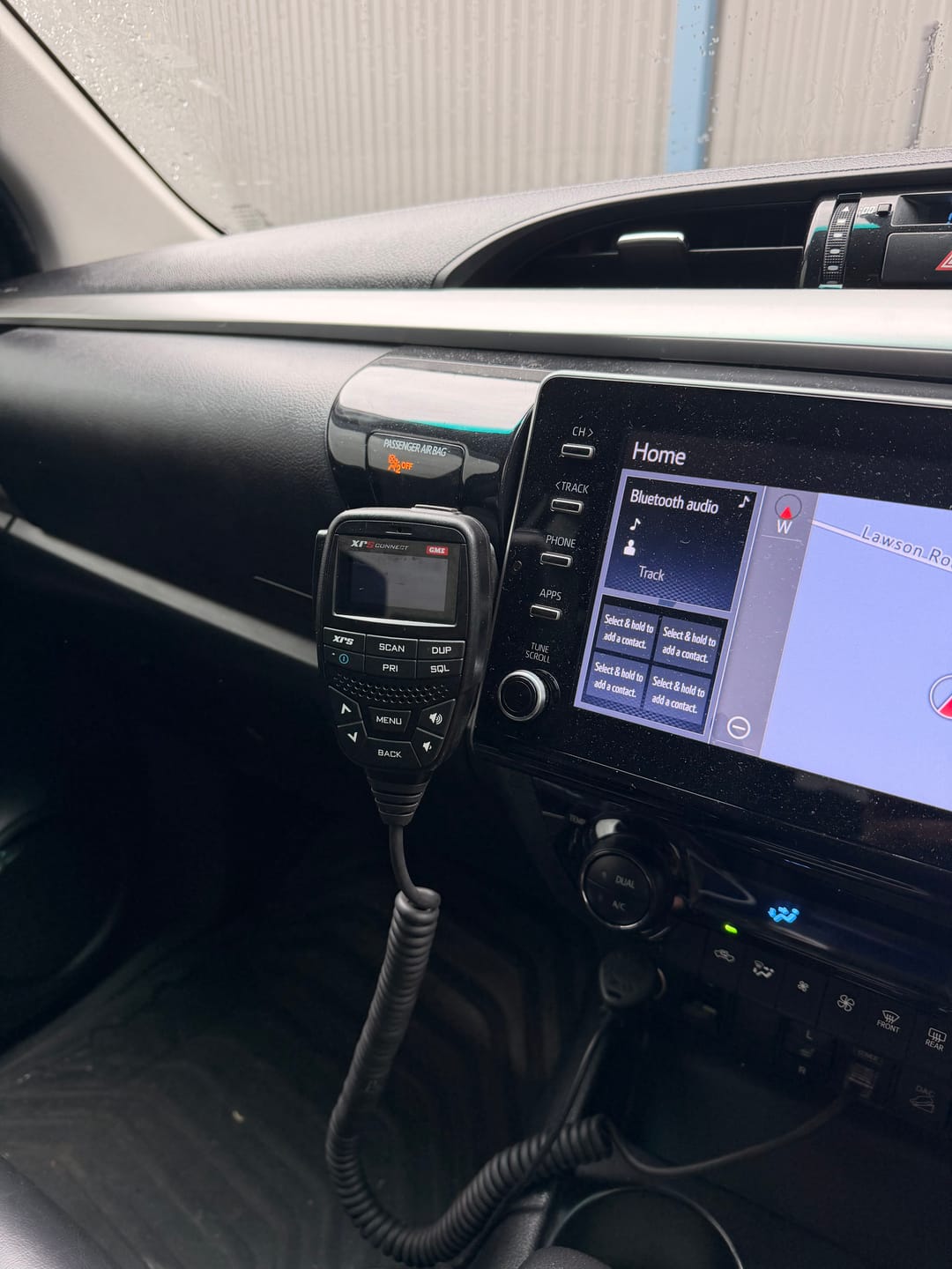 Customer photo review of UHF Handpiece Mount - N80 Hilux - Dash Mount