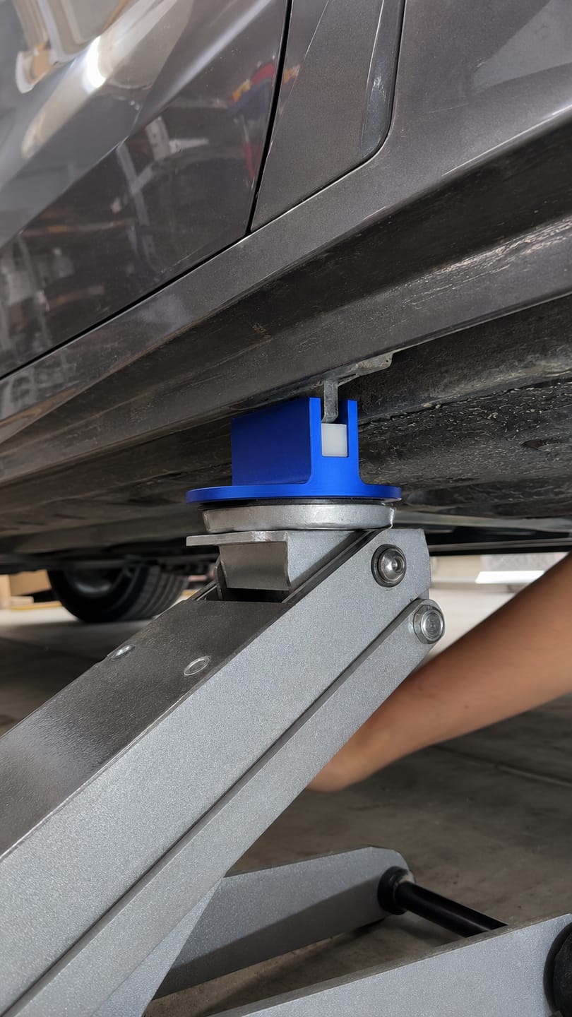 Customer photo review of BoltBuddy™ MagLift Jack Pad