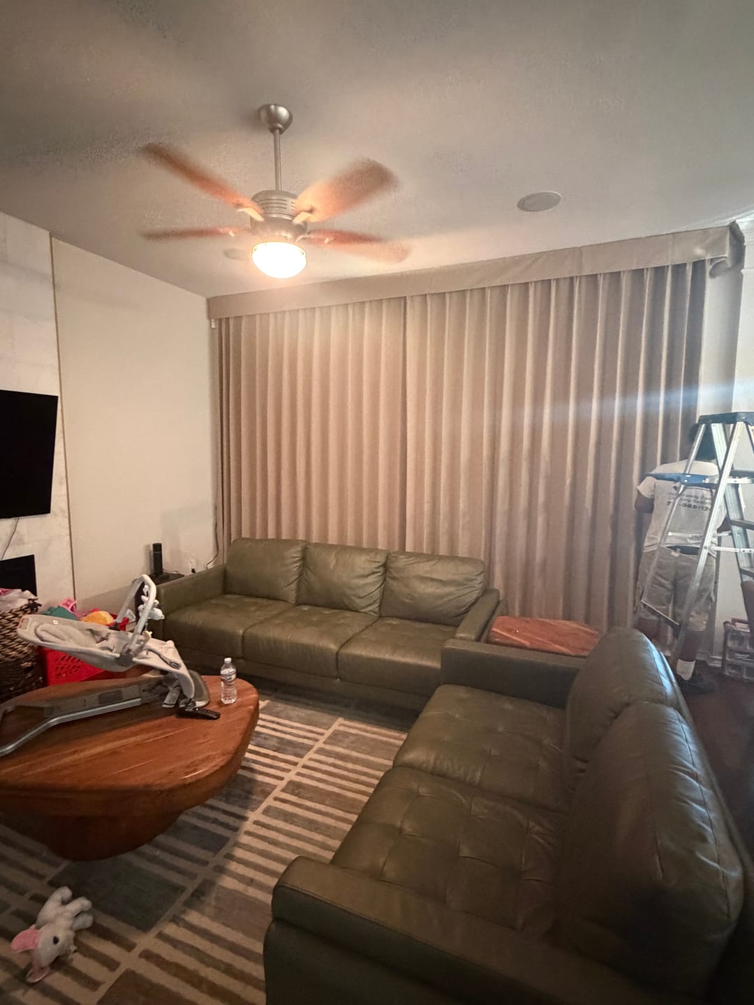 Customer photo review of SmartWings Motorized Drapery 90%/100% Blackout