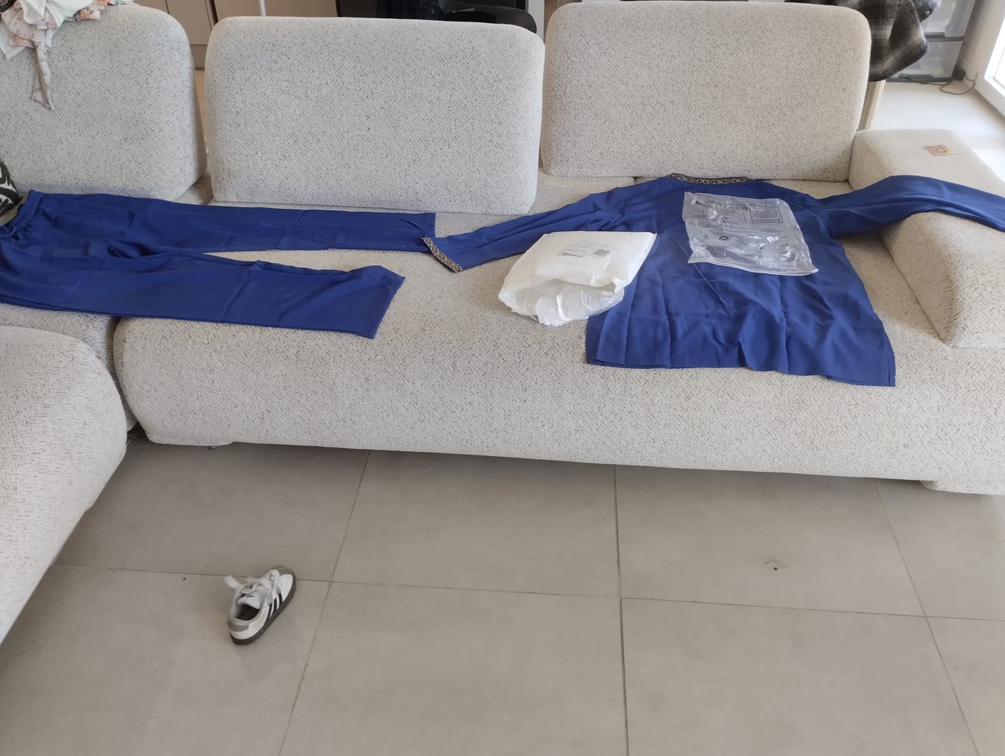 Customer photo review of Ensemble Africain Homme Bleu 2 pièces