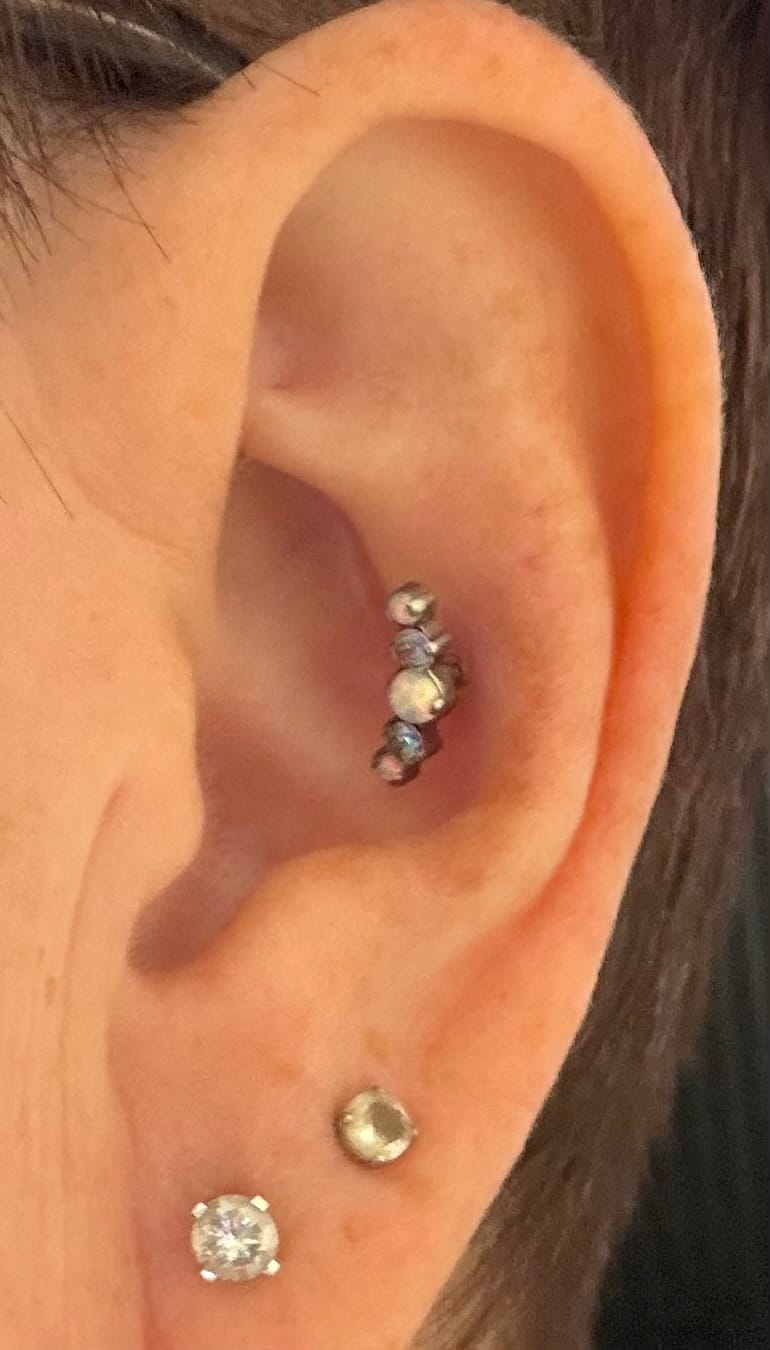 Customer photo review of Industrial Strength Odyssey Prium White Opal & Shine CZ End Threadless
