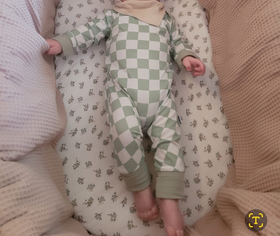 Customer photo review of Mitwachsender Einteiler - Boho Check