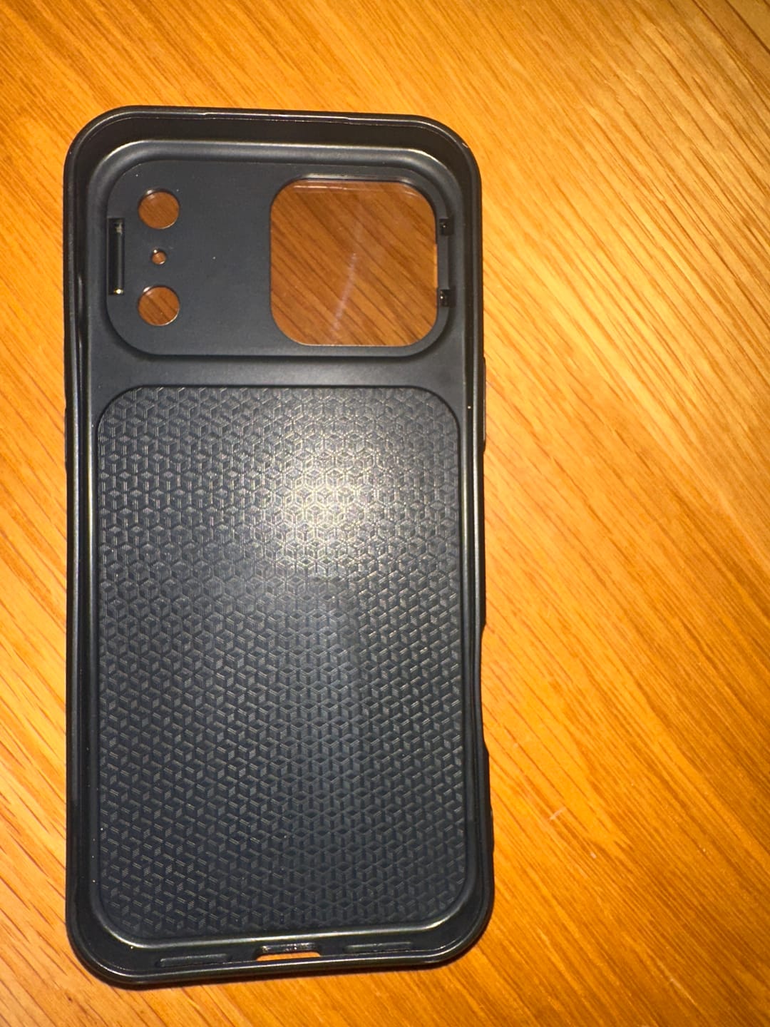 Customer photo review of MagSafe Magnetic Case with Camera Lens Cover & Invisible Stand for iPhone