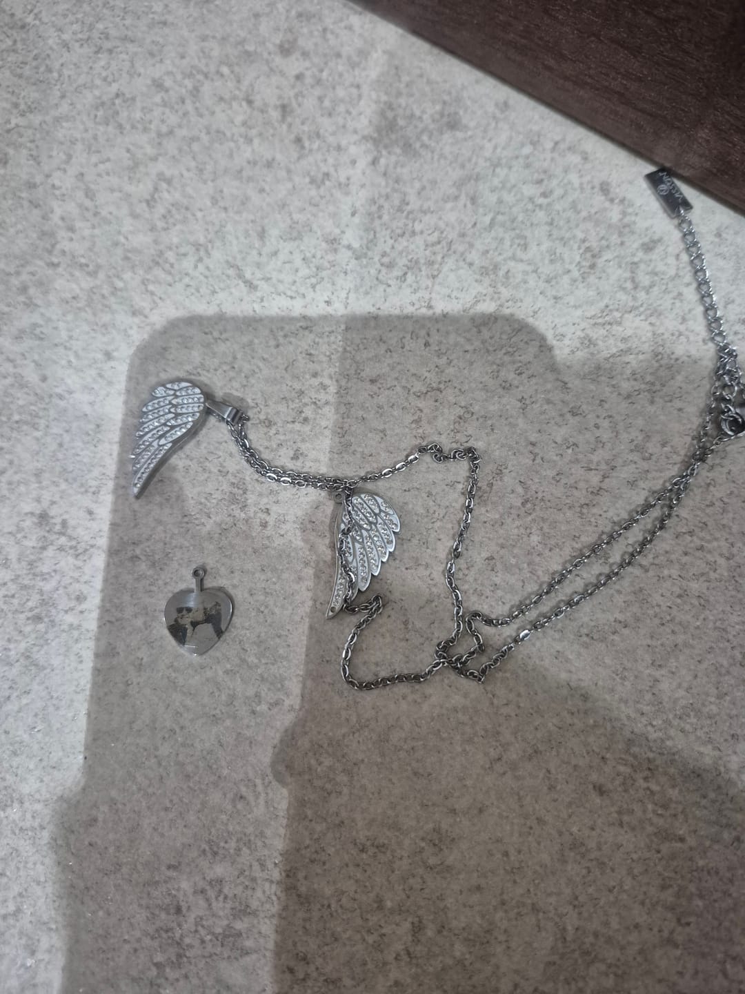 Customer photo review of Collana Angelo Mio Con Foto Personalizzata