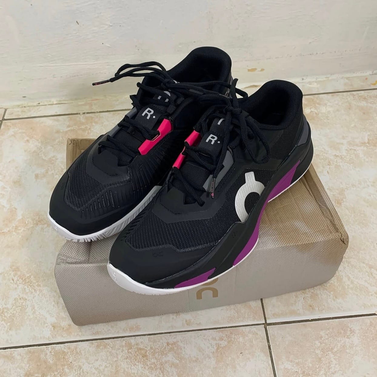 Customer photo review of Roger Pro Fire Black | Pink - RFV-BLACK