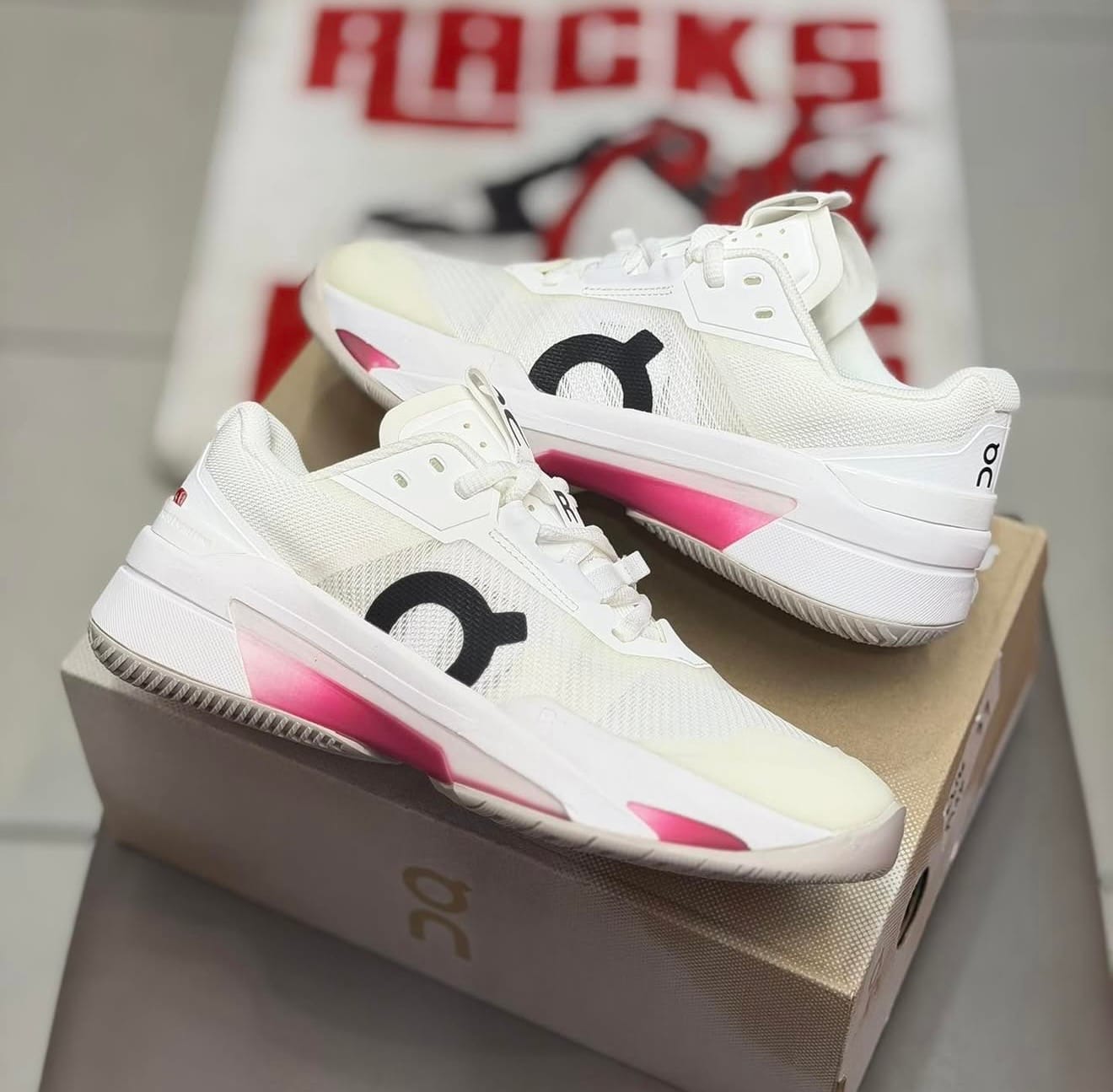 Customer photo review of Roger Pro Fire White | Pink - RFW
