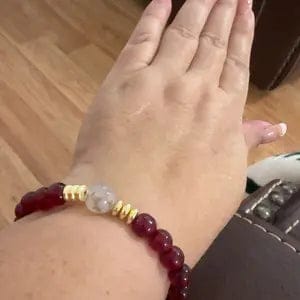 Customer photo review of FuAttract Wealth Attraction & Good Fortune Red Agate Fashion Prosperity Bracelet