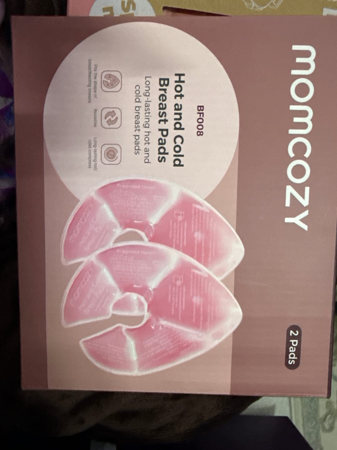 Customer photo review of Momcozy Hot and Cold Breast Pads, 2 Pads