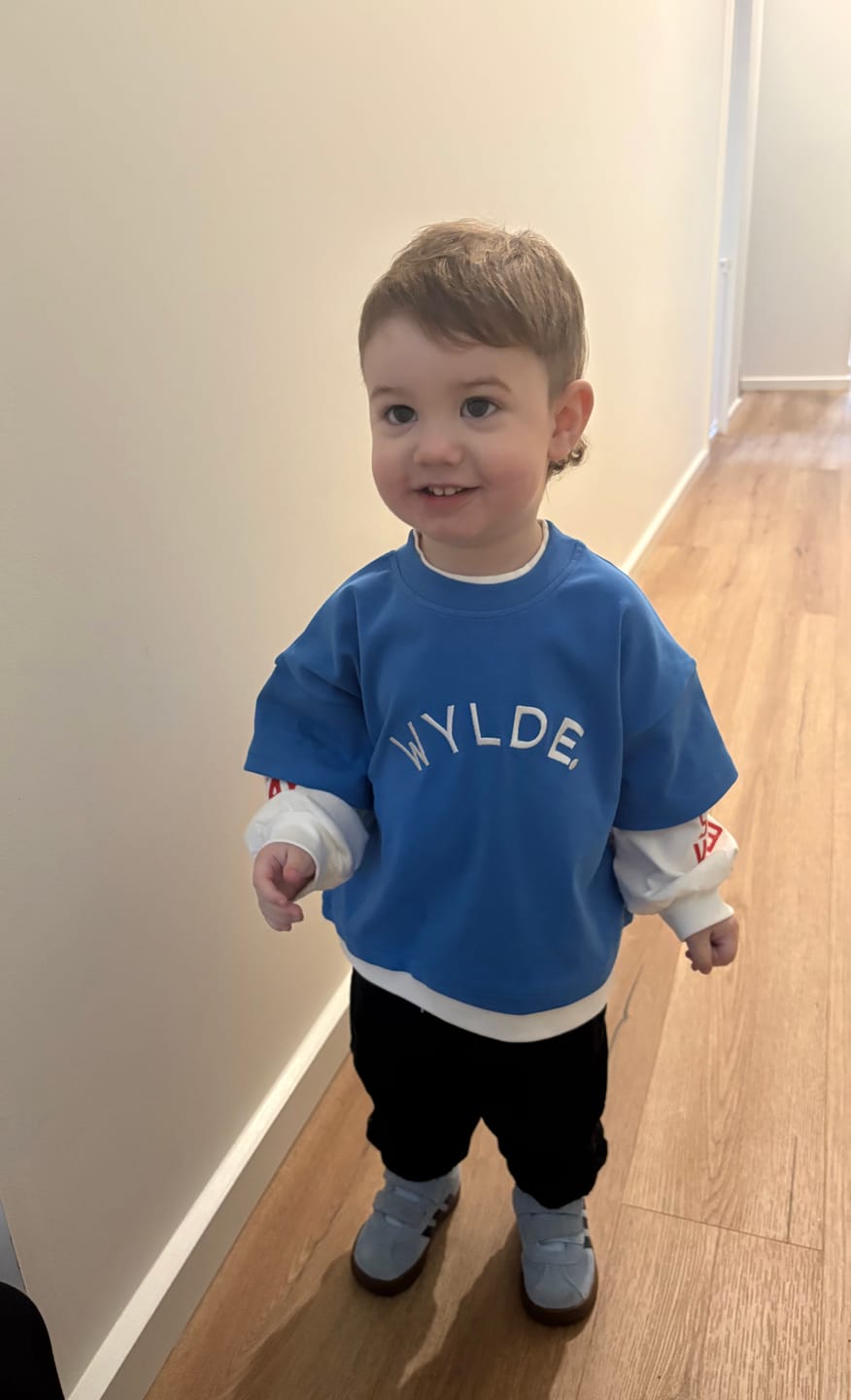 Customer photo review of Roar L/S layer tee