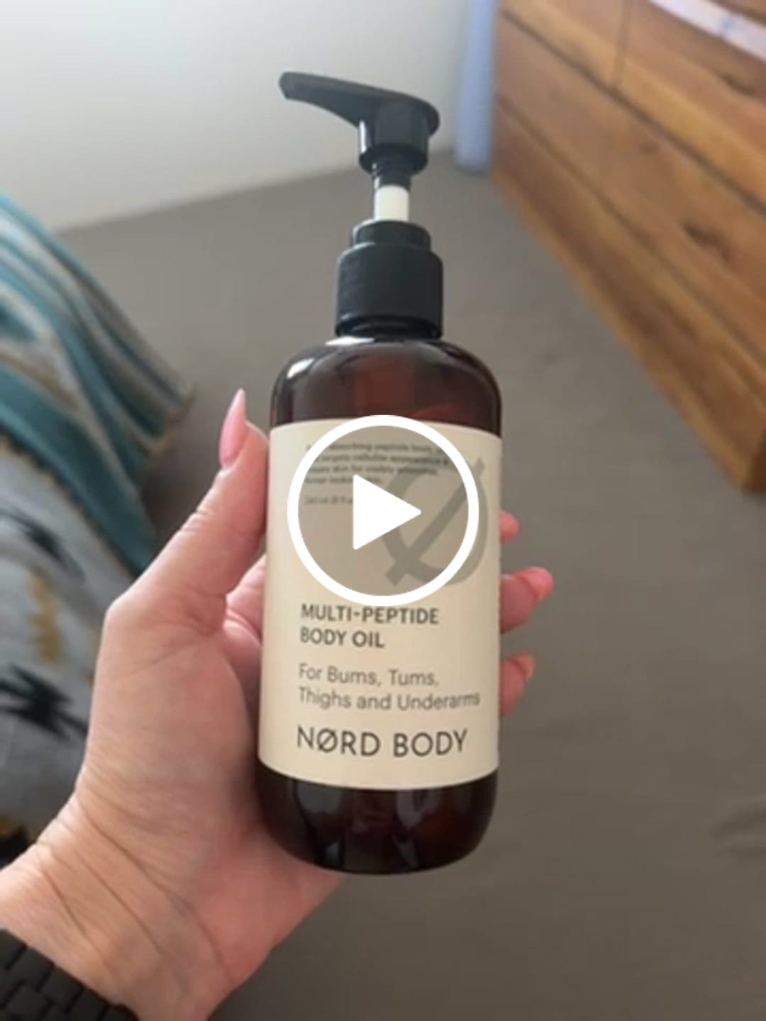 Customer video review of NØRD BODY Anti-Cellulite Massage Oil