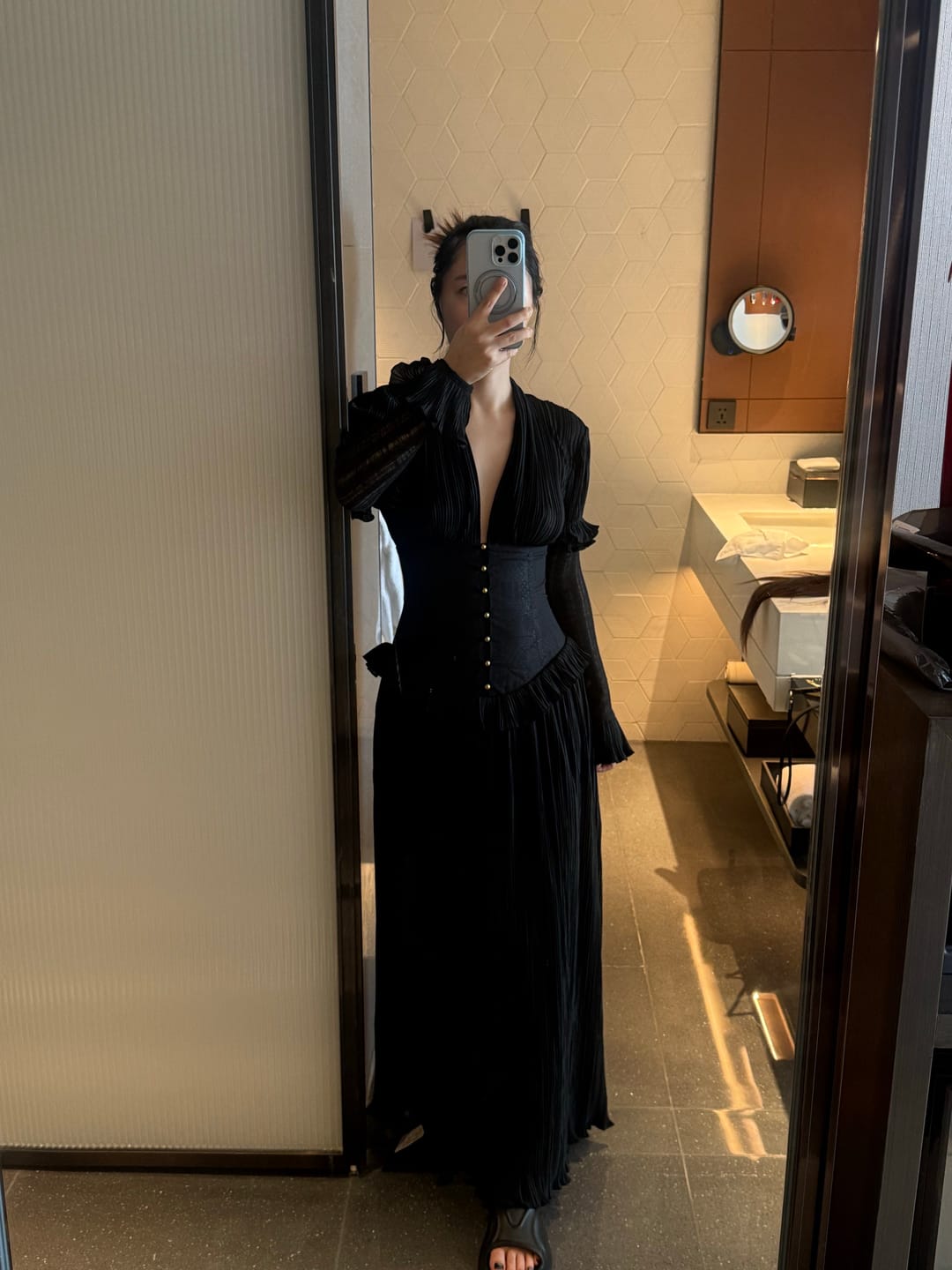 Customer photo review of DOINDULGE Deep V Corset Waist Pleated Maxi Dress