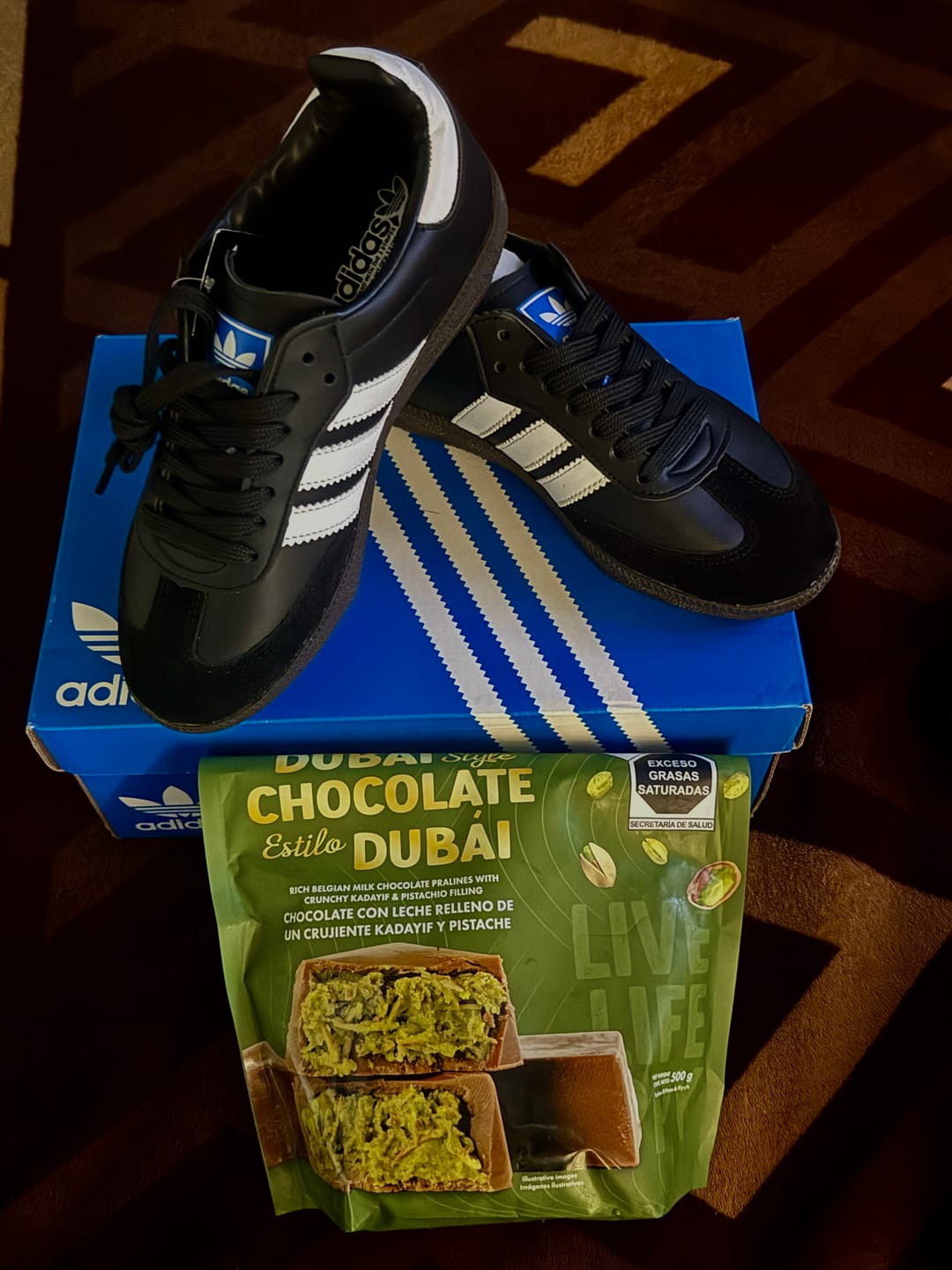 Customer photo review of Tenis Smb Negro Blanco
