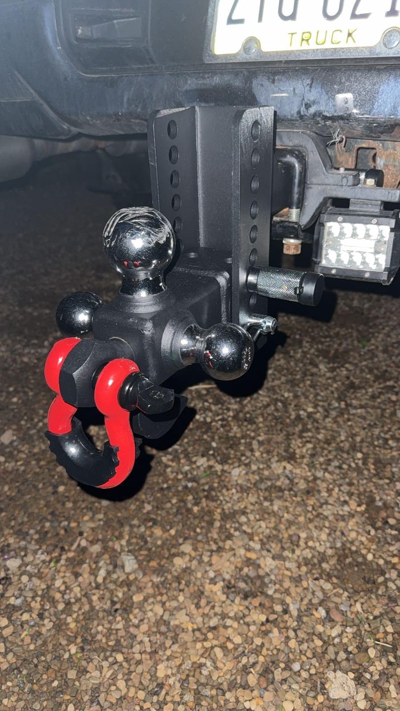 Customer photo review of TYT Adjustable Tri-Ball Hitch for 2″ Receiver – Up to 10K GTW