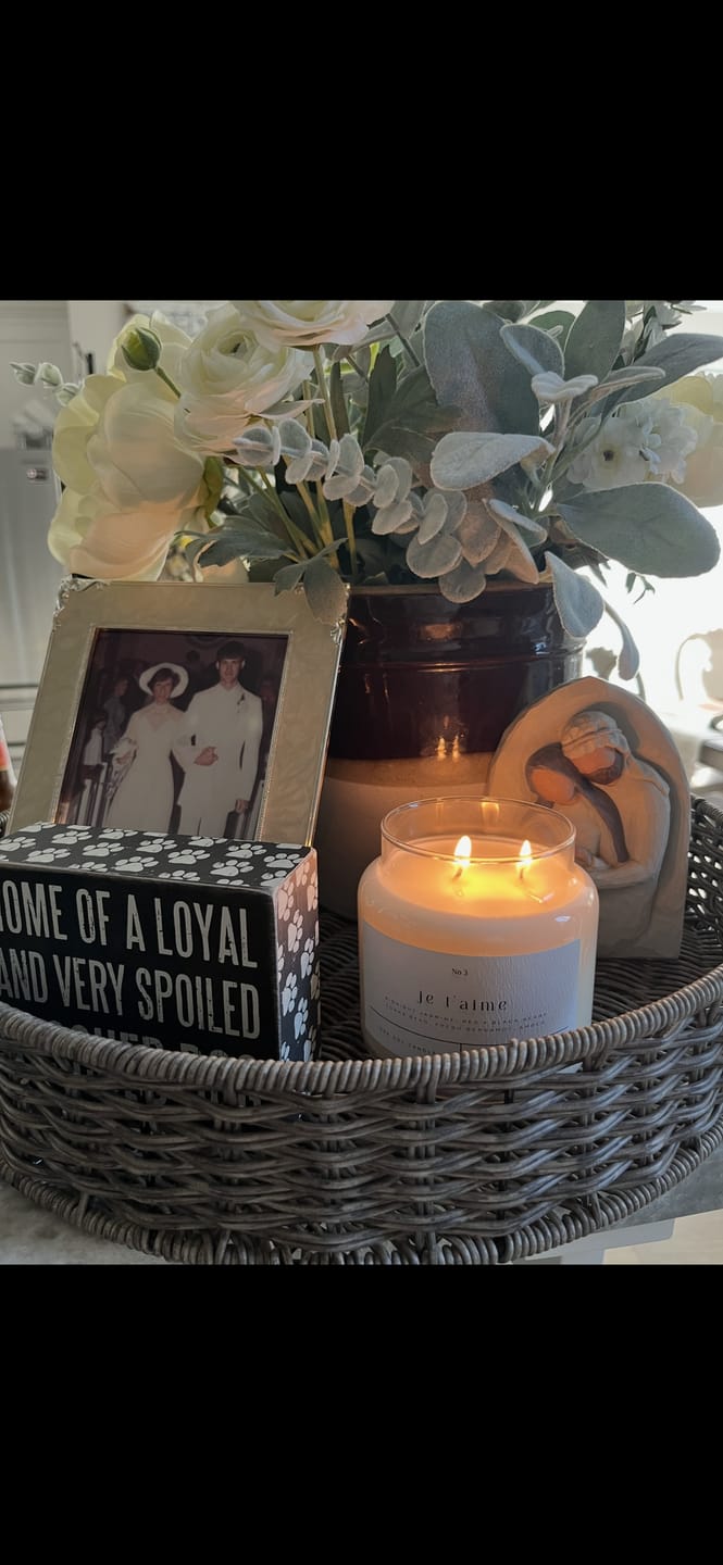 Customer photo review of Je T'aime 22 oz Glass Candle