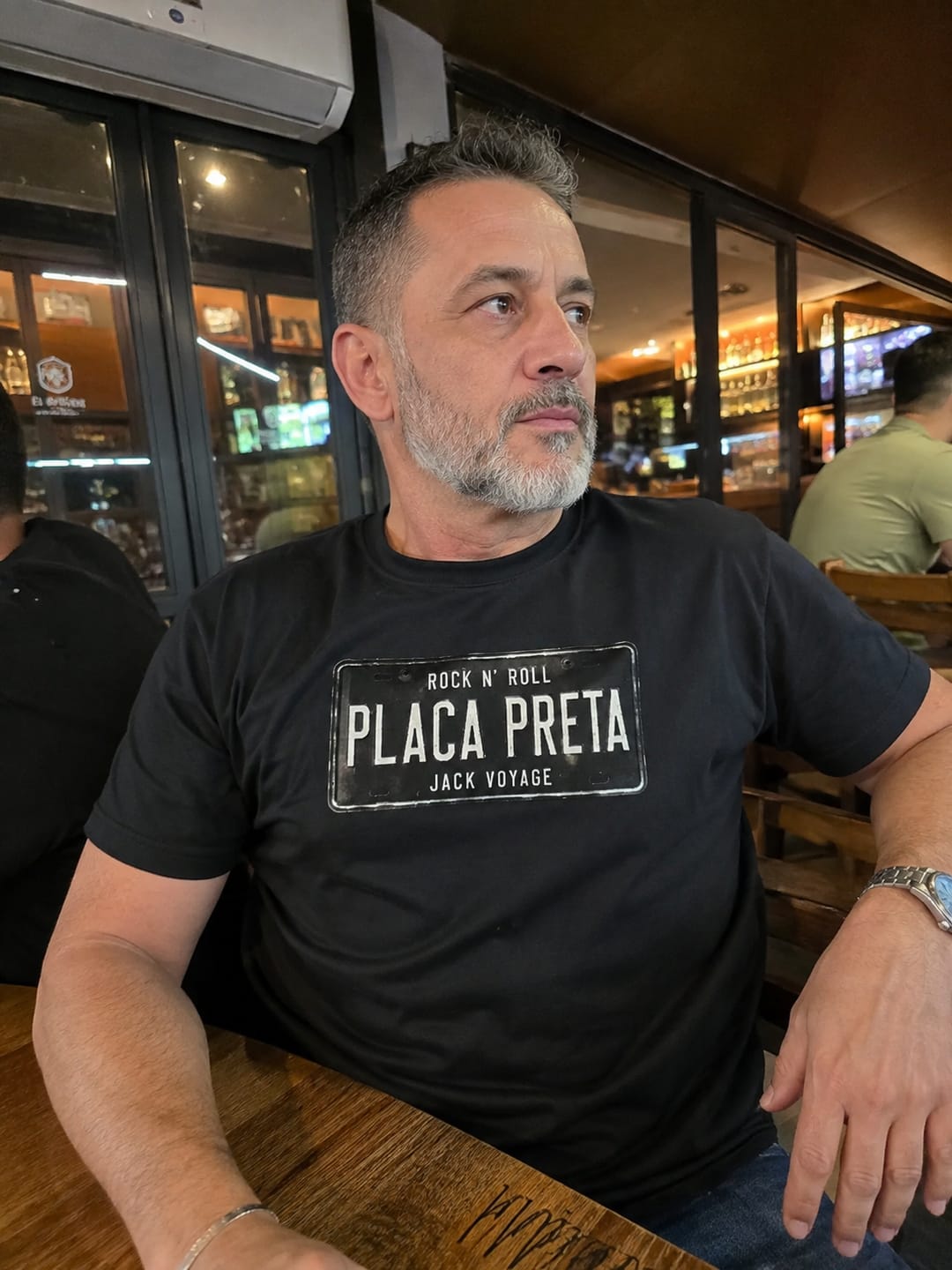 Customer photo review of Camiseta placa preta jack voyage