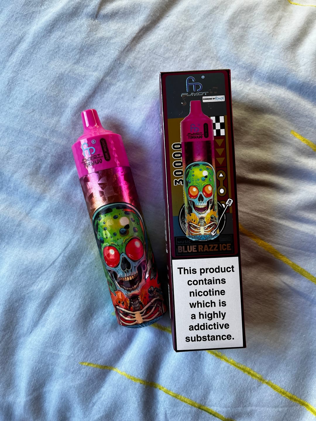 Customer photo review of RandM Tornado 30000
