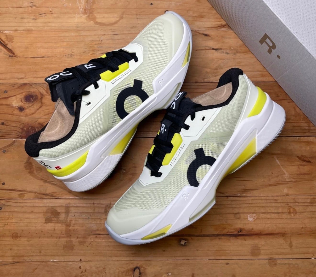 Customer photo review of Roger Pro Fire Lime -RFY-YELLOW