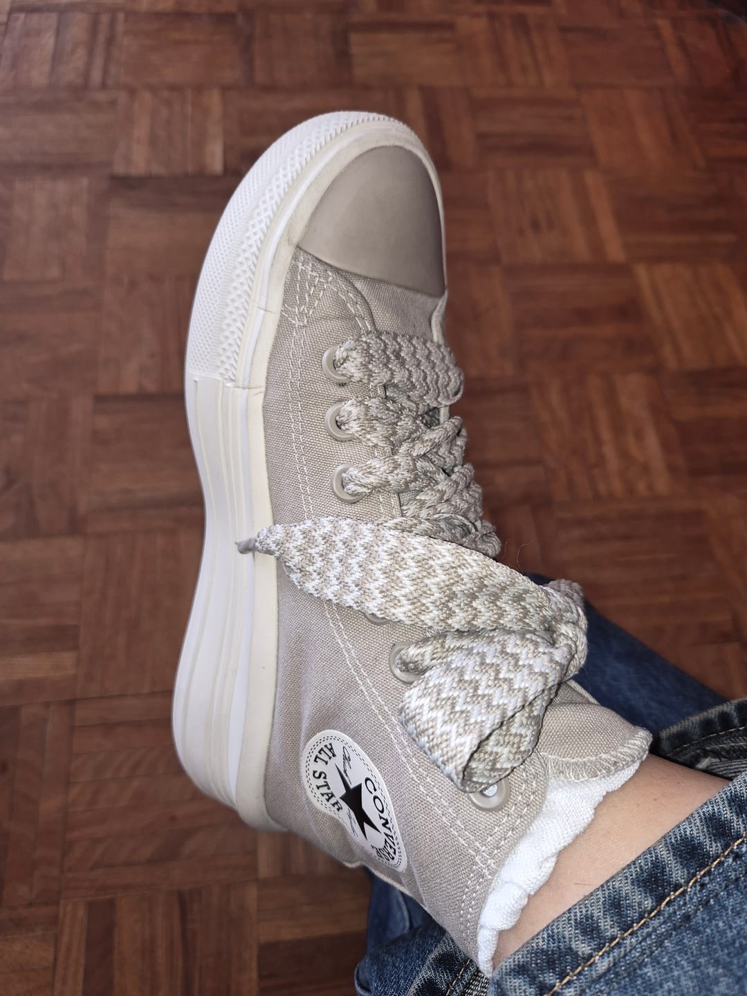 Customer photo review of Zapatillas Converse Chuck Taylor Move Hi Platform Beige