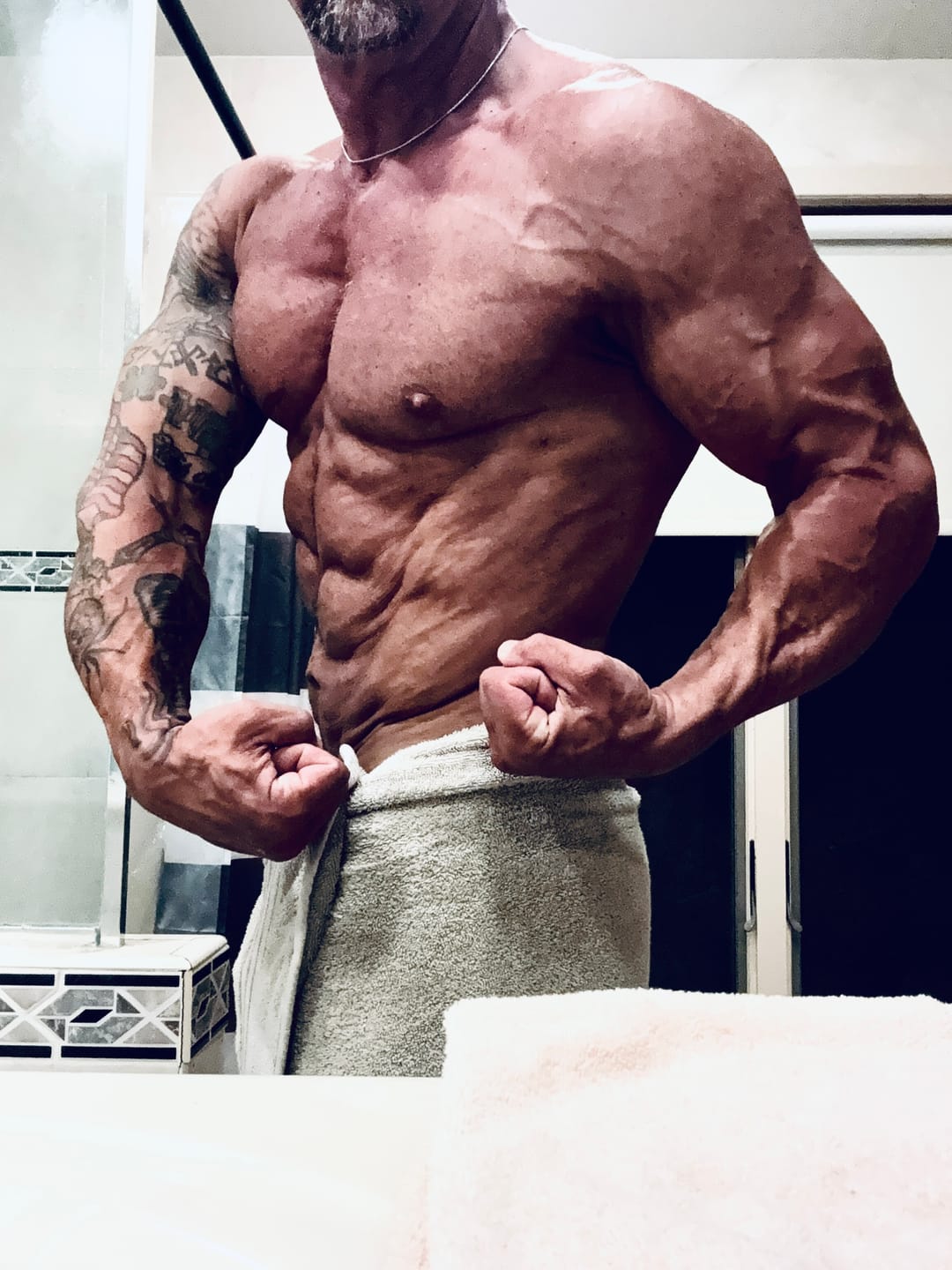 Customer photo review of Hormonal Fat Burner, Muscle Preserving - Hydroxygenin™