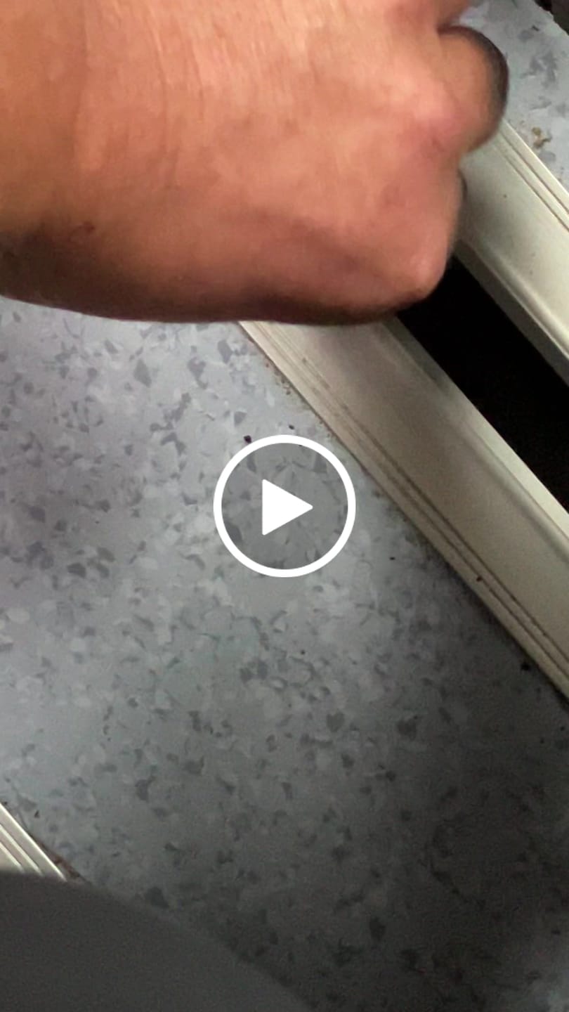 Customer video review of Ford Tourneo Custom ab 2023 (V710) Nutenstein Fitting M8 Befestigung Schienensystem