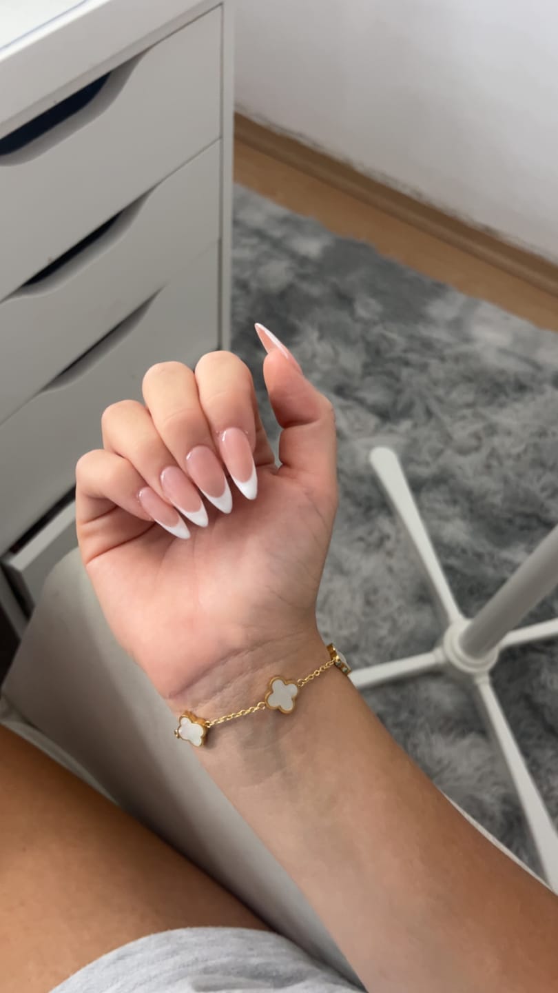 Customer photo review of Prestige Clover Kette
