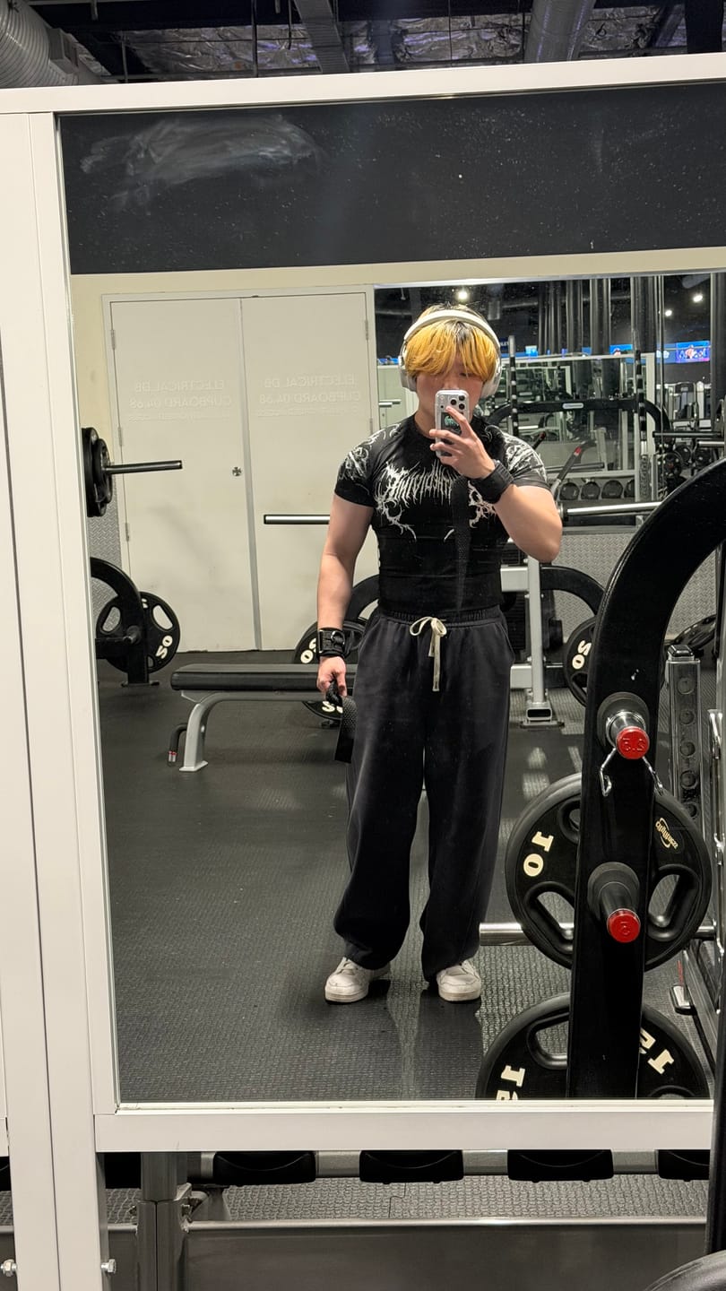 Customer photo review of Void Tech™ Fallen Knight Short Sleeve Compression [VOID BLACK]