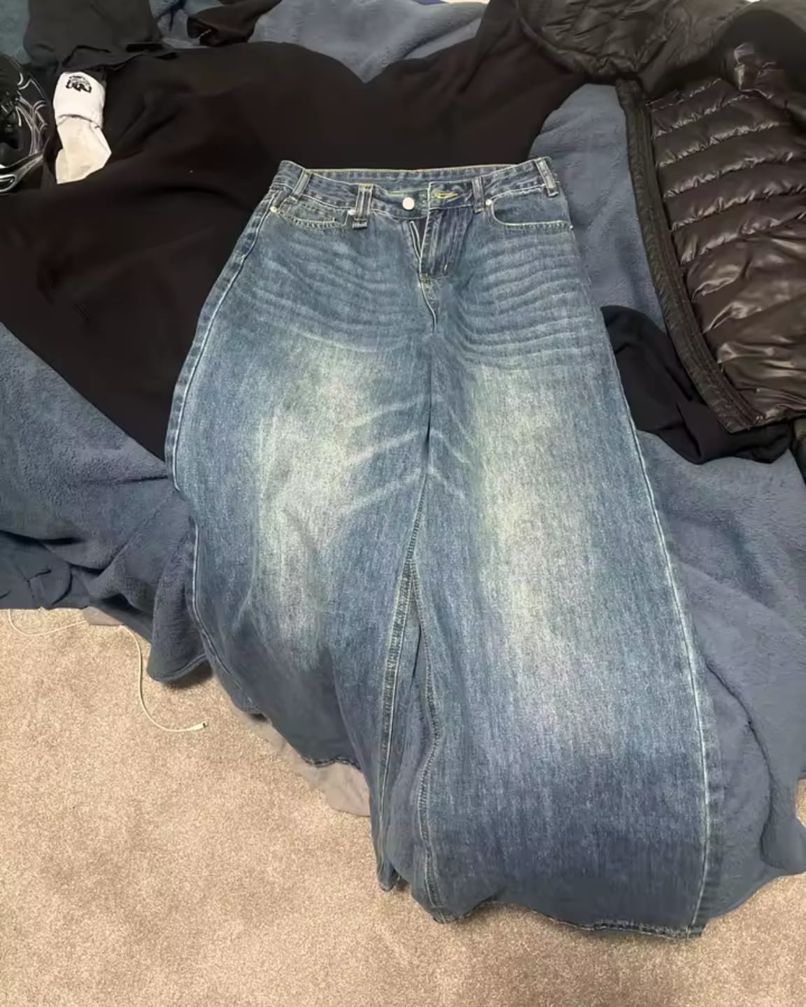 Customer photo review of BASIC BAGGY JEANS