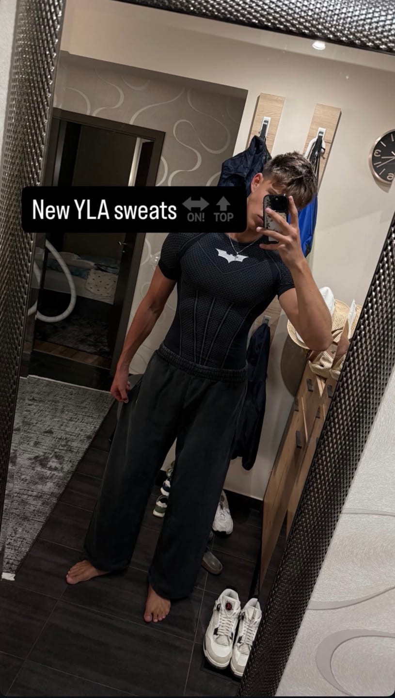 Customer photo review of 2067 - Elevated Essentials - Baggy Sweats